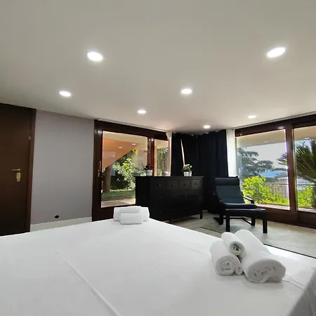 Joivy Sofia Wonderful 2-bed Flat With Views