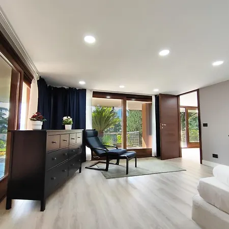 Joivy Sofia Wonderful 2-bed Flat With Views アパート