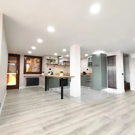 アパート Joivy Sofia Wonderful 2-bed Flat With Views *