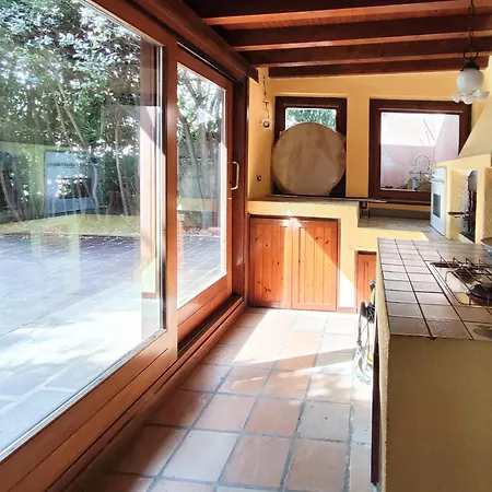 Joivy Sofia Wonderful 2-bed Flat With Views * コモ