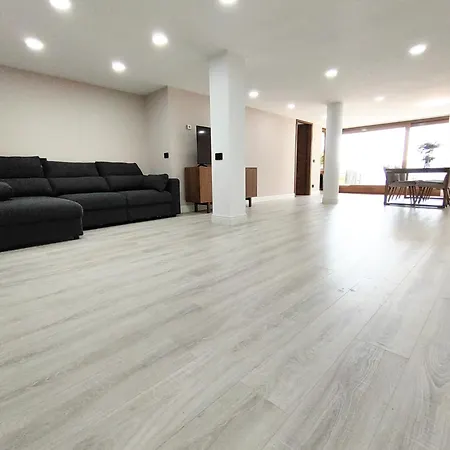 Joivy Sofia Wonderful 2-bed Flat With Views Апартаменты *
